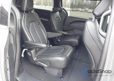 2025 Chrysler Pacifica Select z USA, uszkodzony, nr VIN 2C4RC1BG3SR532236